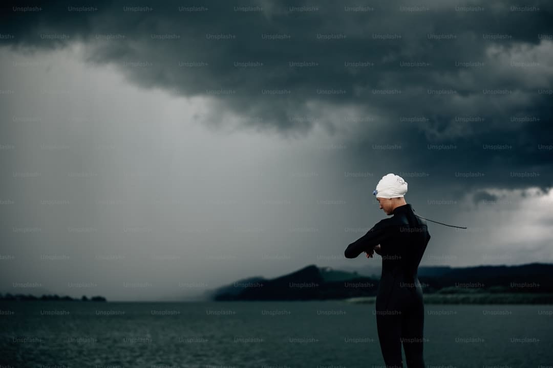 《一同探爱情》定档五一，全民观察员侦破浪漫暗码
